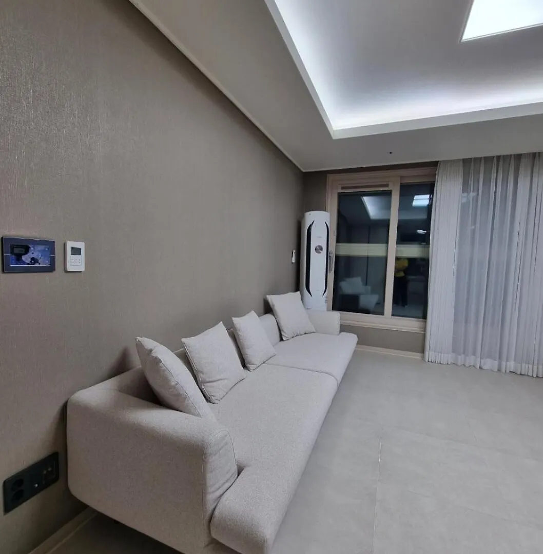 Ulsan Shimpo Kcc Residence Hwaam Apartment